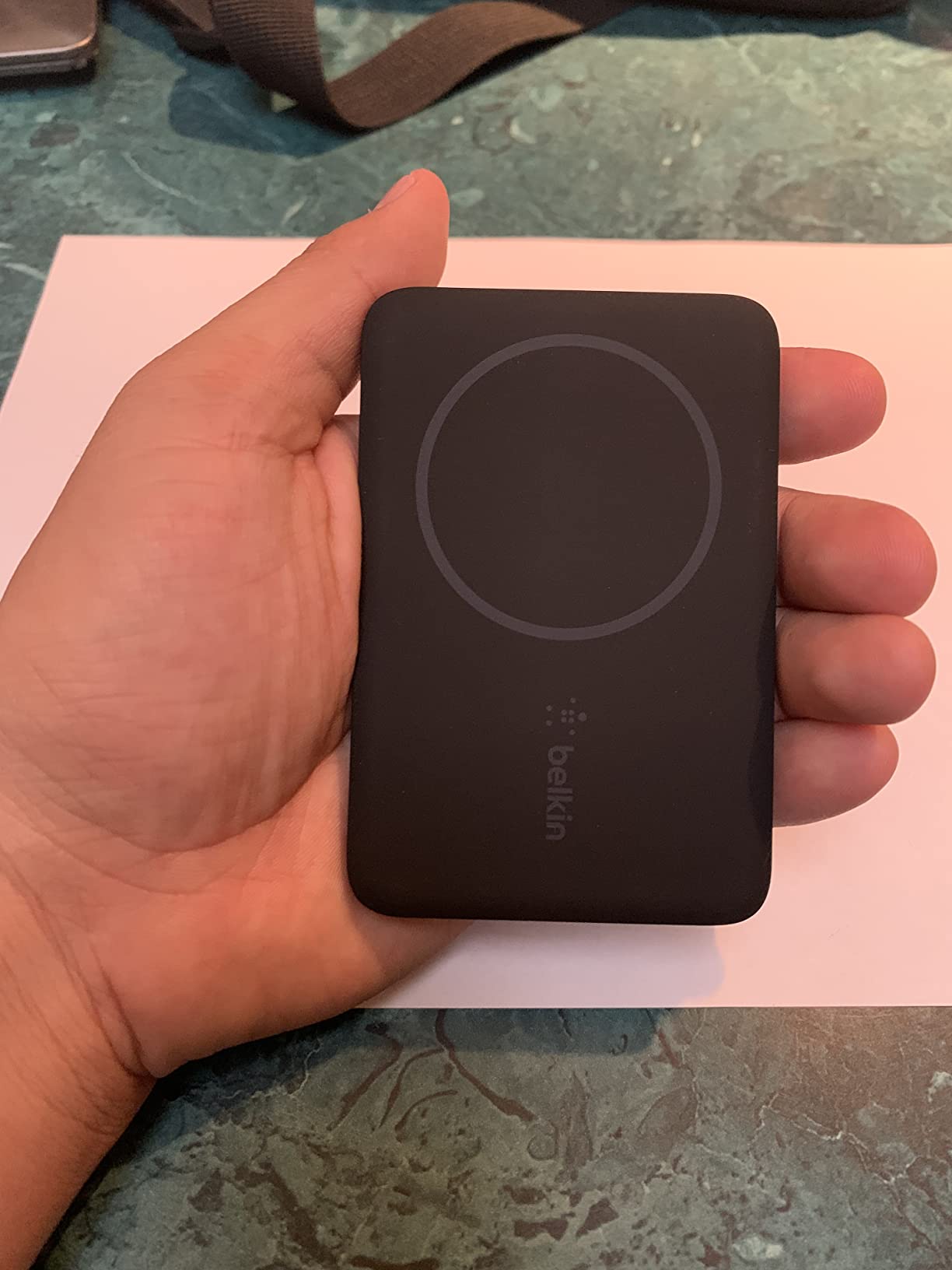 Belkin BPD002btBK Batería externa inalámbrica magnética de 2500 mAh