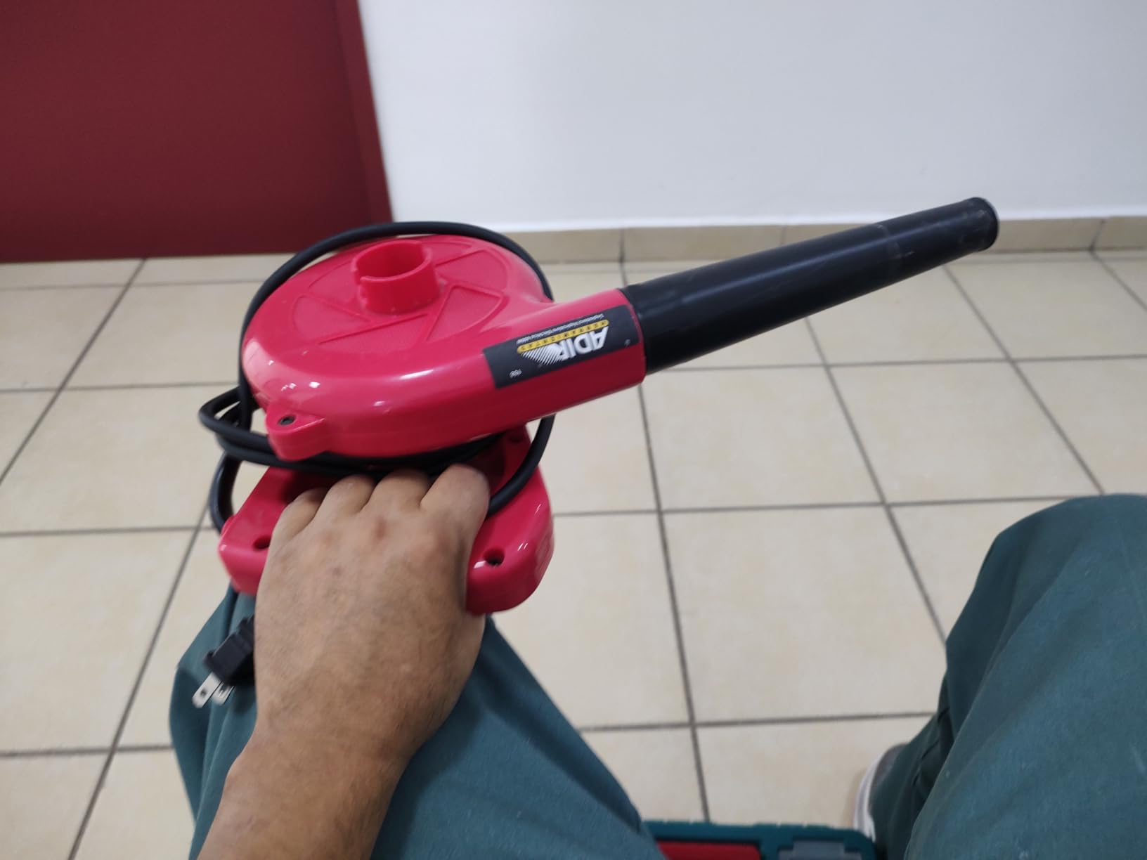 Sopladora Aspiradora Adir 988 Eléctrica 600w